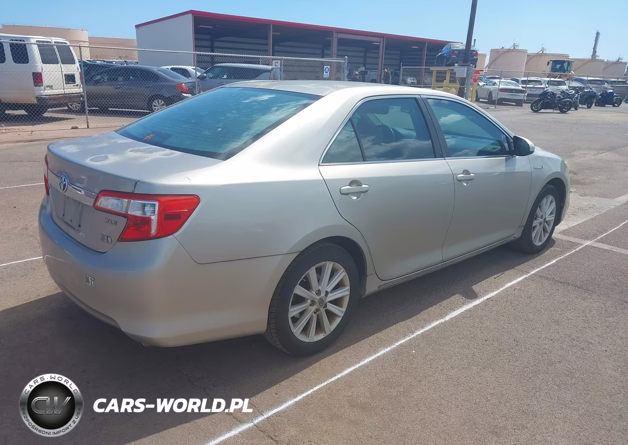 2013 Toyota Camry Hybrid Xle VIN:4T1BD1FK0DU083175 - 4