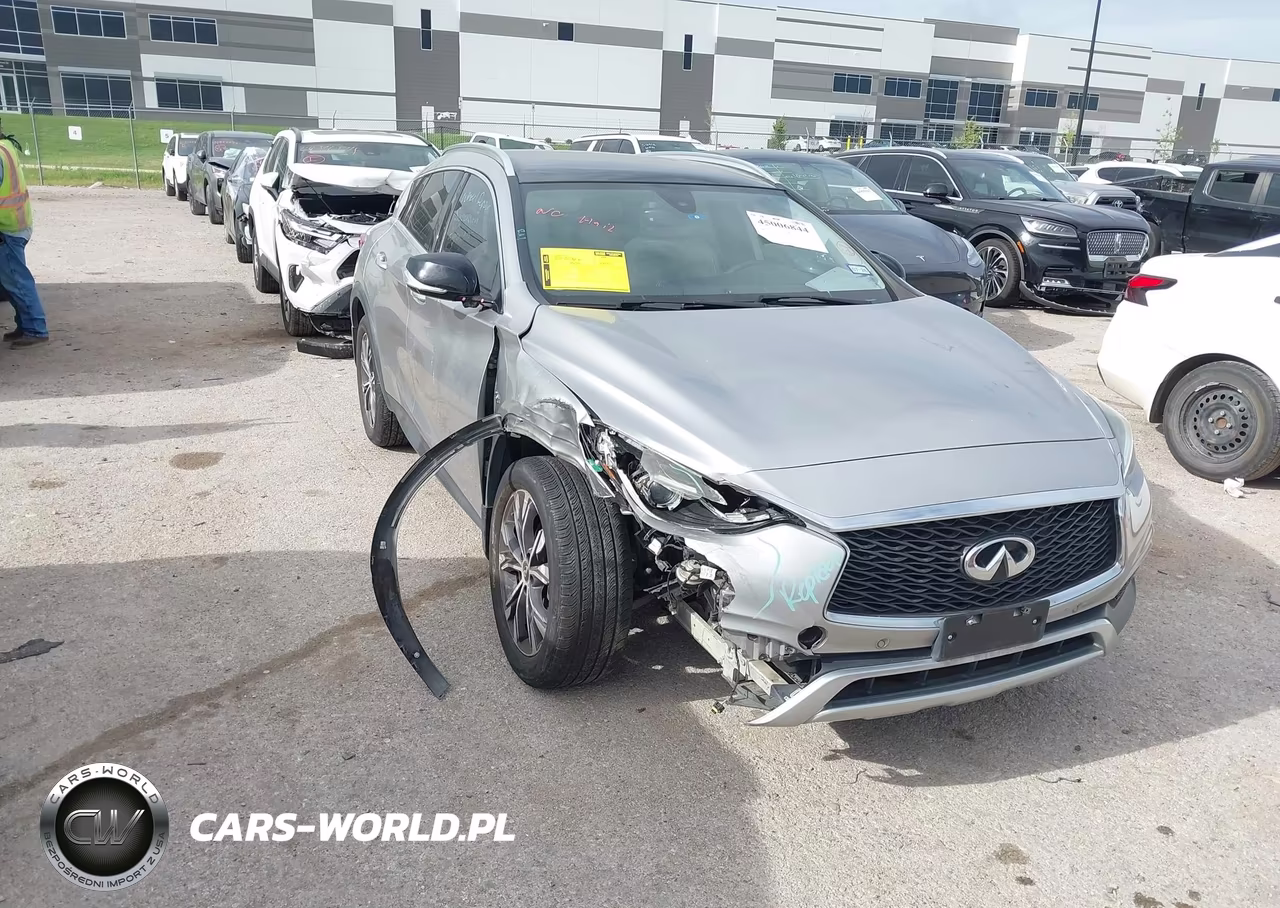 2017 Infiniti Qx30 Premium – zdjęcie 1 z 16