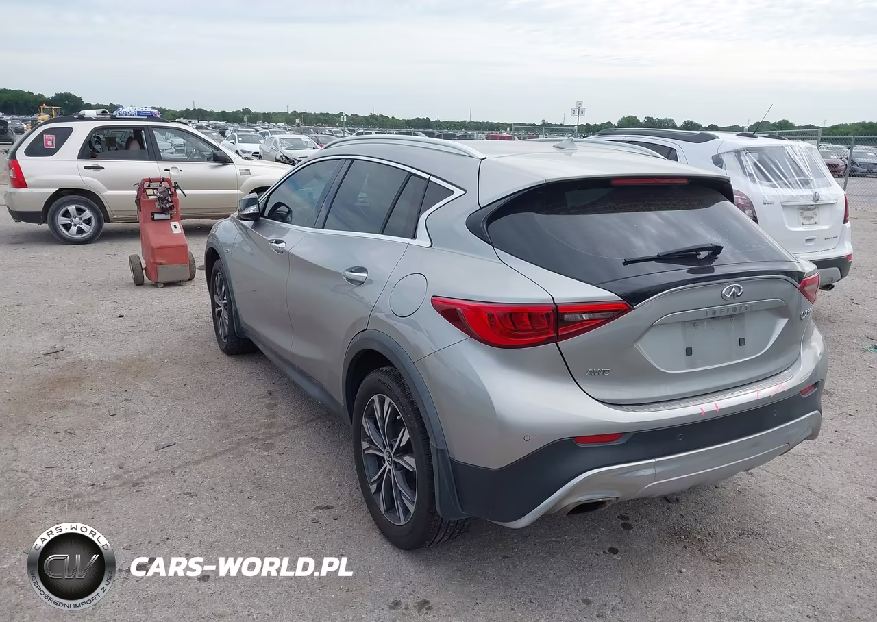 2017 Infiniti Qx30 Premium VIN:SJKCH5CR6HA027056 - 3
