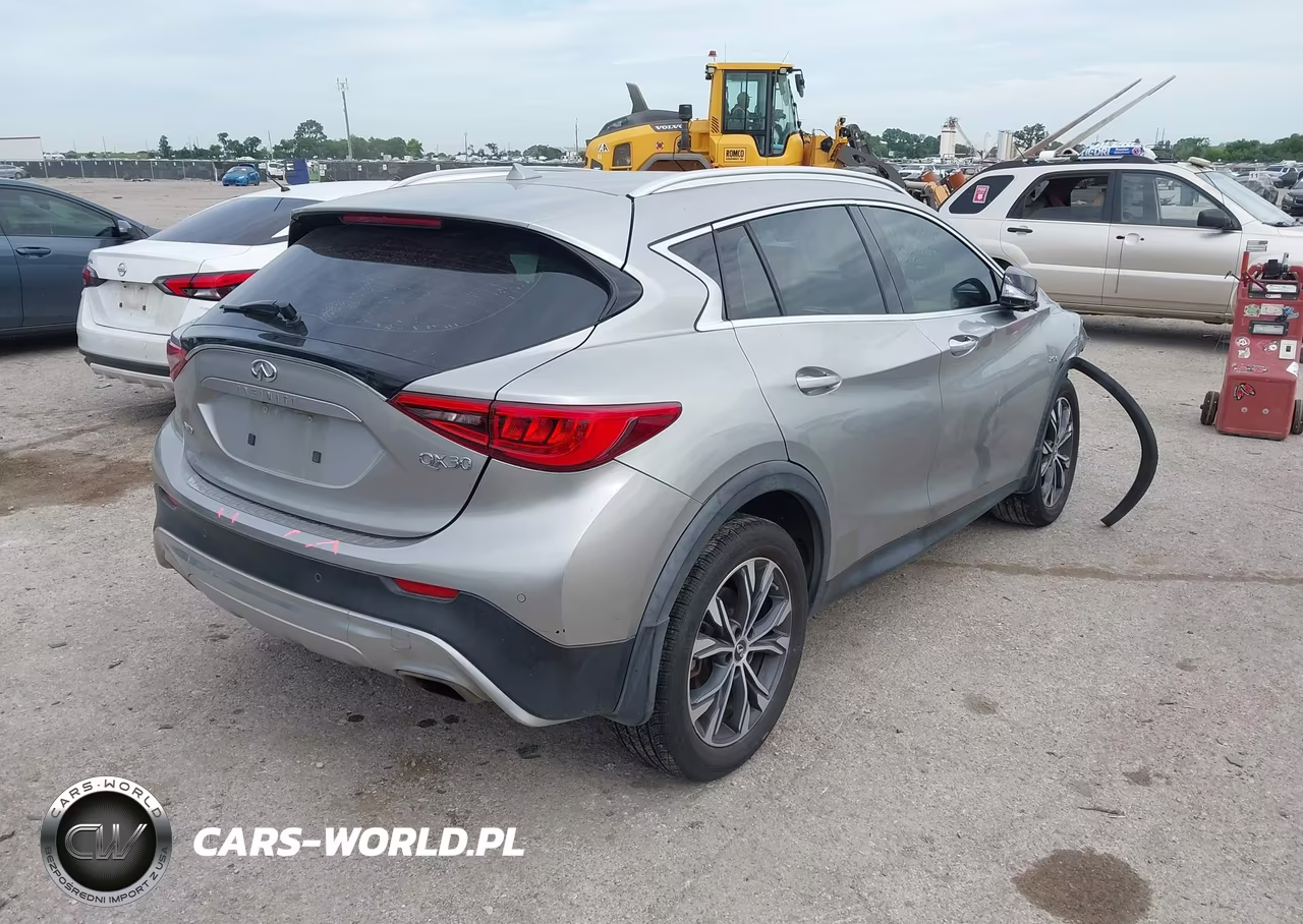 2017 Infiniti Qx30 Premium VIN:SJKCH5CR6HA027056 - 4