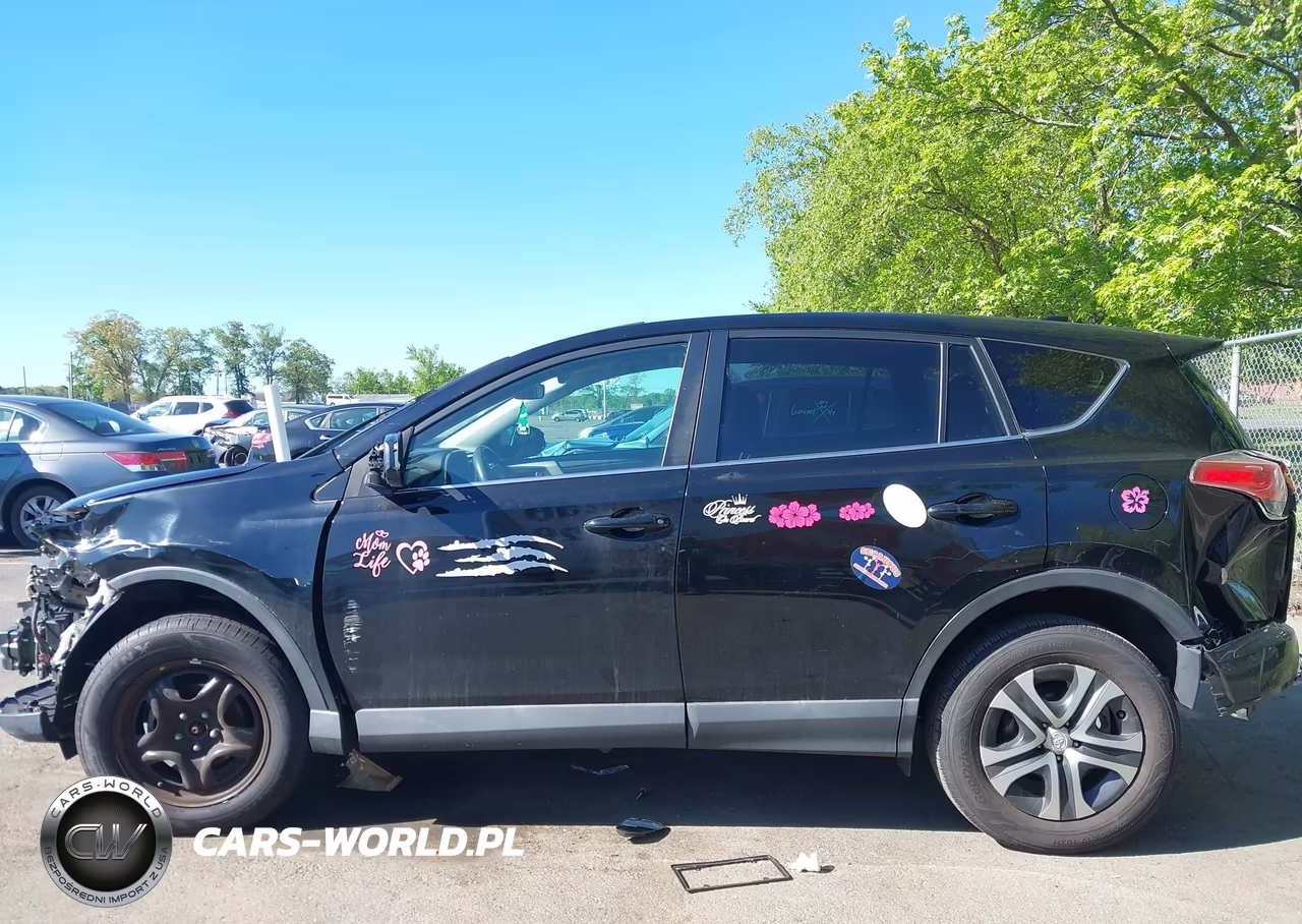 2018 Toyota Rav4 Le VIN:2T3BFREV7JW819973 - 13