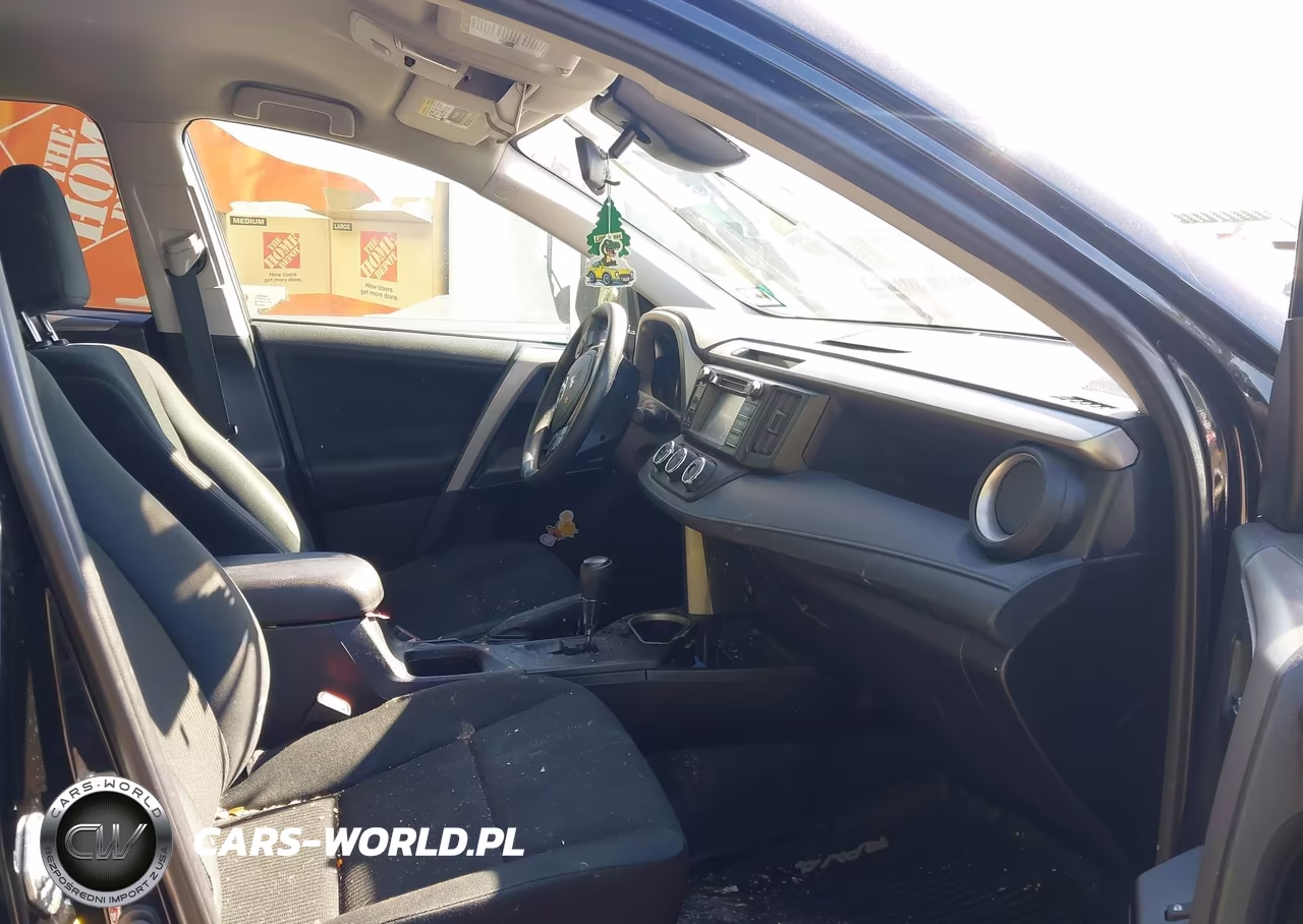 2018 Toyota Rav4 Le VIN:2T3BFREV7JW819973 - 5
