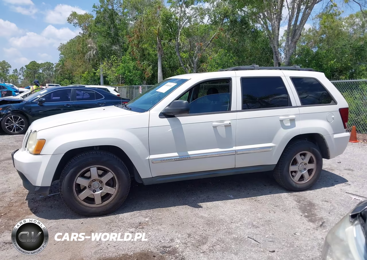 2010 Jeep Grand Cherokee Laredo VIN:1J4PR4GK0AC134844 - 14