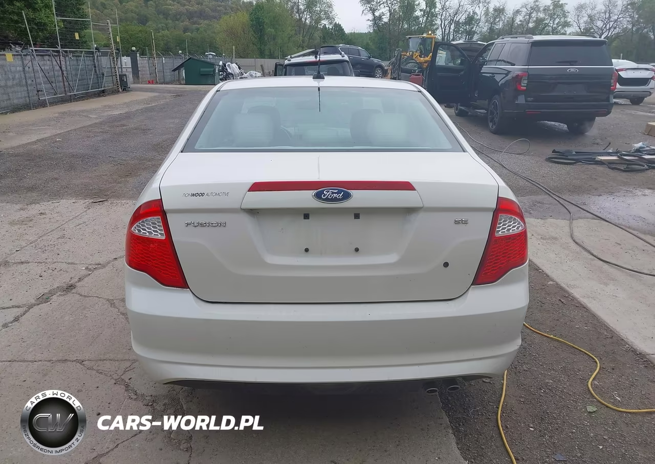 2011 Ford Fusion Se VIN:3FAHP0HA2BR120158 - 16