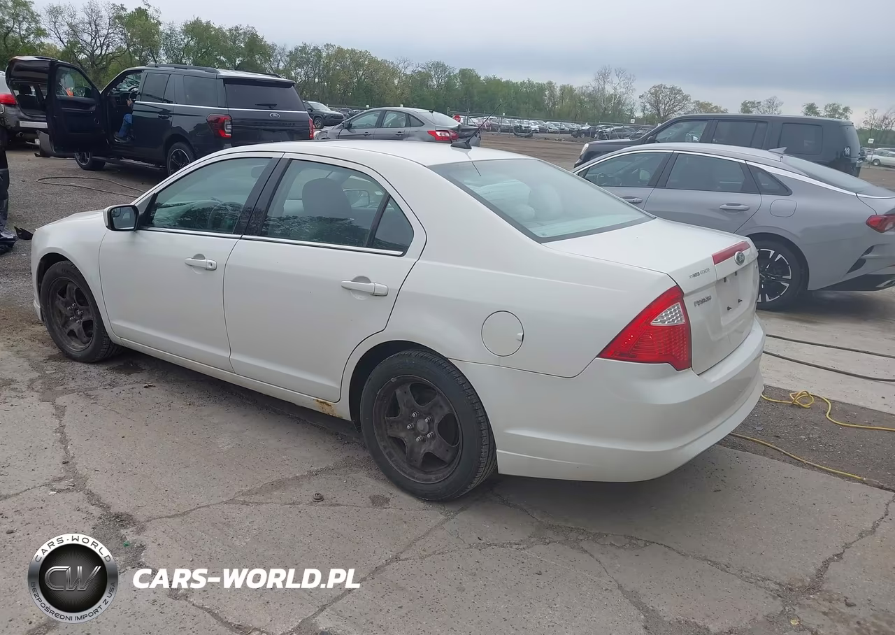 2011 Ford Fusion Se VIN:3FAHP0HA2BR120158 - 3