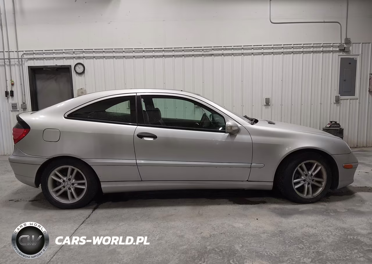 2002 Mercedes-Benz C 230K Sport Coupe VIN:WDBRN47J92A367571 - 12