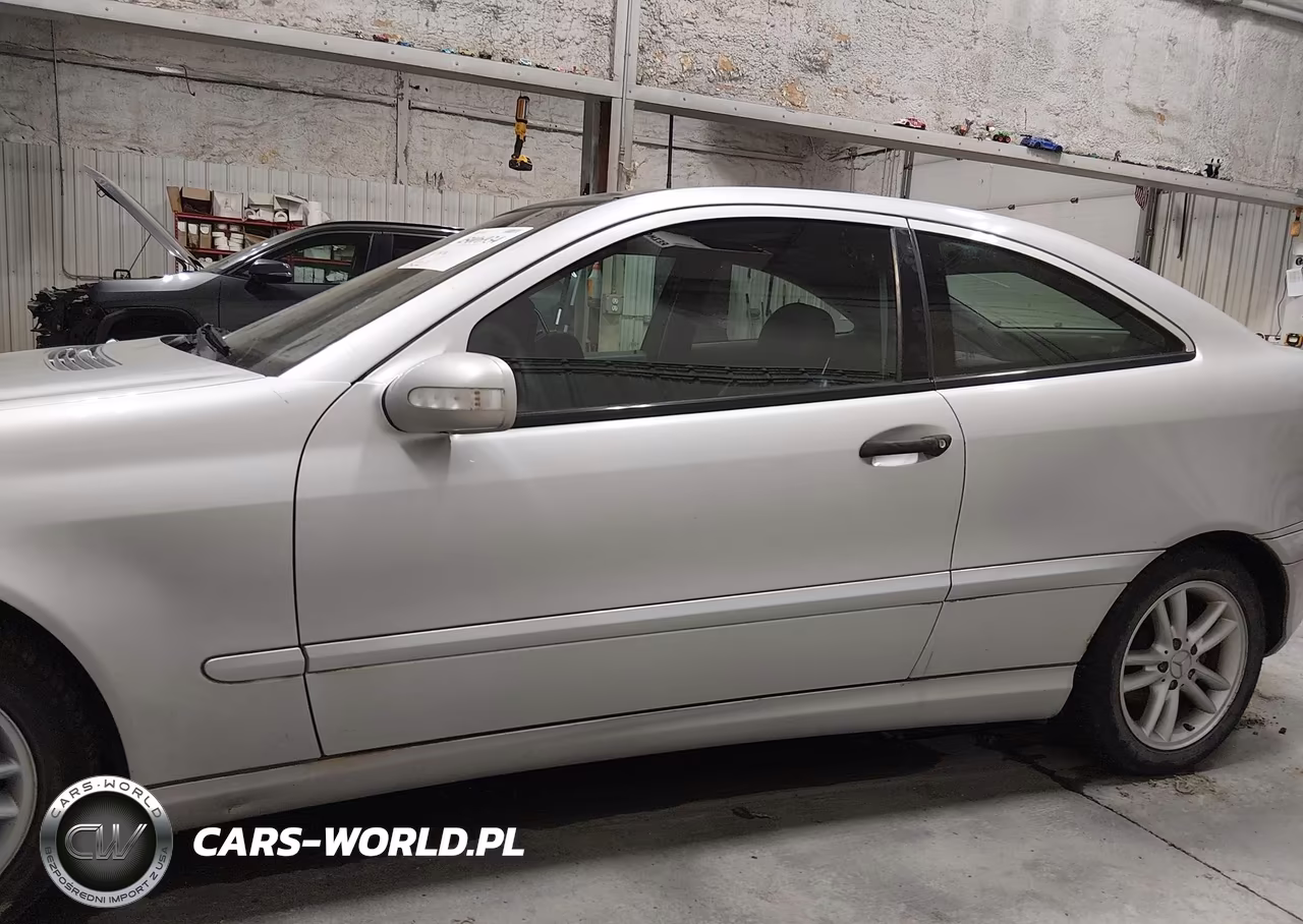 2002 Mercedes-Benz C 230K Sport Coupe VIN:WDBRN47J92A367571 - 13