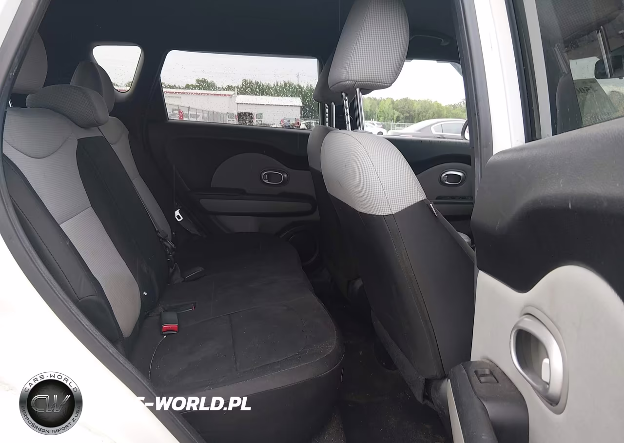 2015 Kia Soul VIN:KNDJN2A28F7143554 - 8