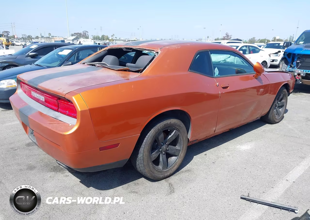 2011 Dodge Challenger VIN:2B3CJ4DG9BH581586 - 4