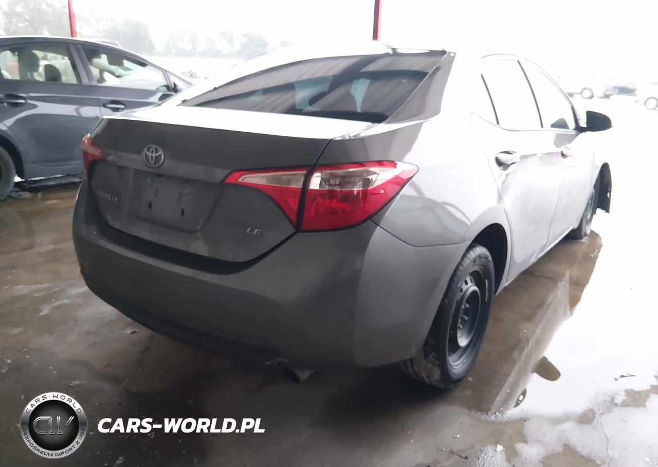 2017 Toyota Corolla Le VIN:2T1BURHEXHC868140 - 4