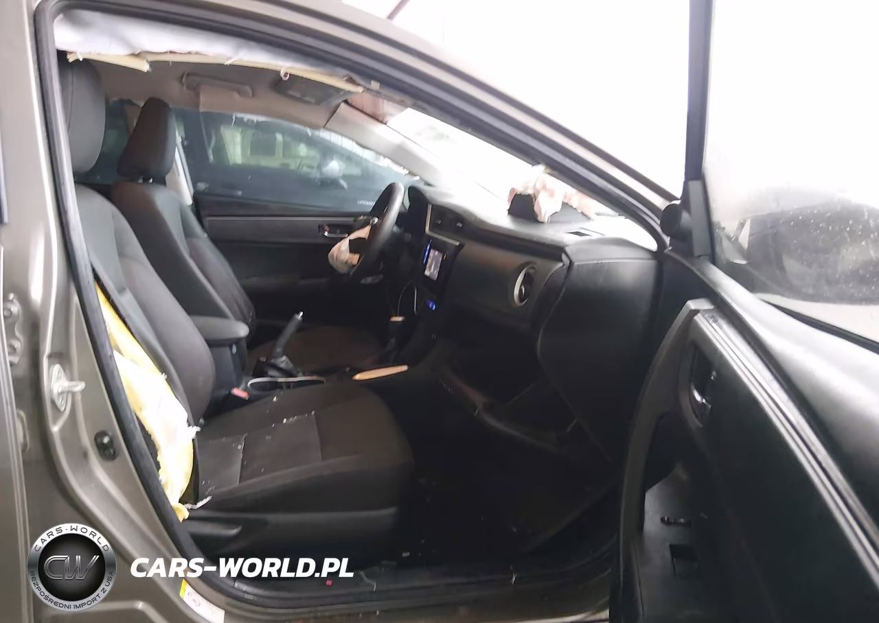 2017 Toyota Corolla Le VIN:2T1BURHEXHC868140 - 5