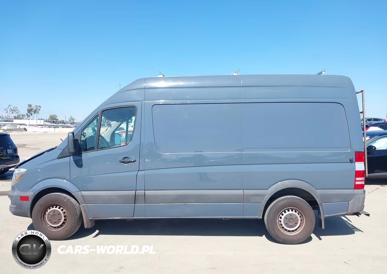 2018 Mercedes-Benz Sprinter 2500 Standard Roof V6 VIN:WD3PE7CD9JP645076 - 14