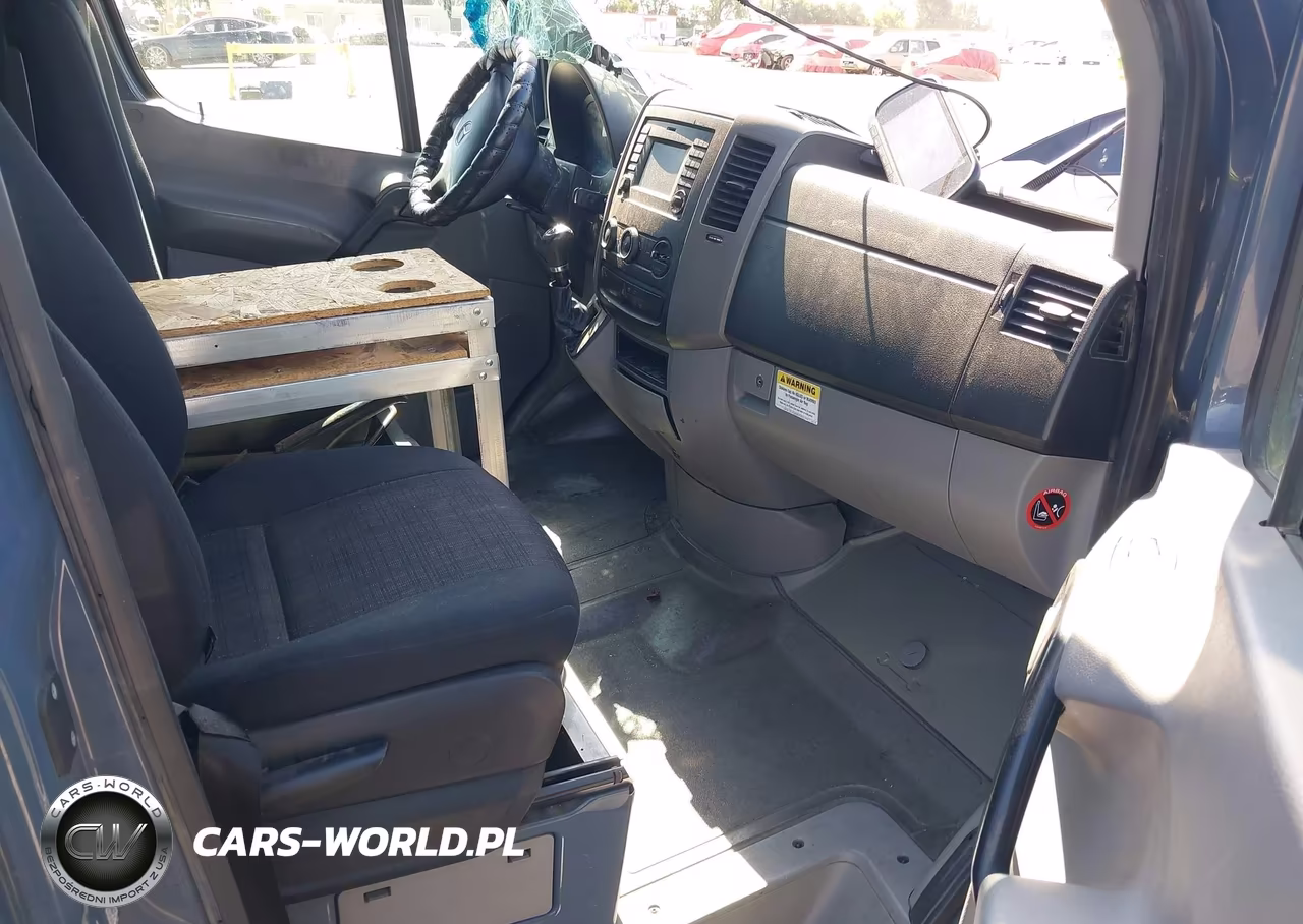 2018 Mercedes-Benz Sprinter 2500 Standard Roof V6 VIN:WD3PE7CD9JP645076 - 5