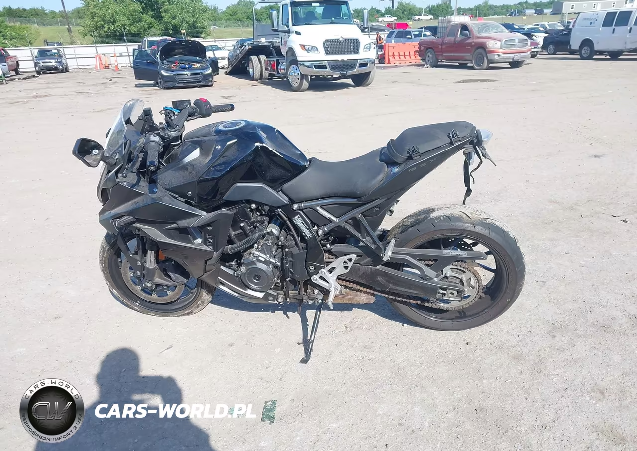 2025 Suzuki Gsx800 F VIN:JS1EM13B5S7101584 - 13