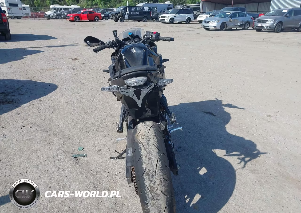 2025 Suzuki Gsx800 F VIN:JS1EM13B5S7101584 - 6