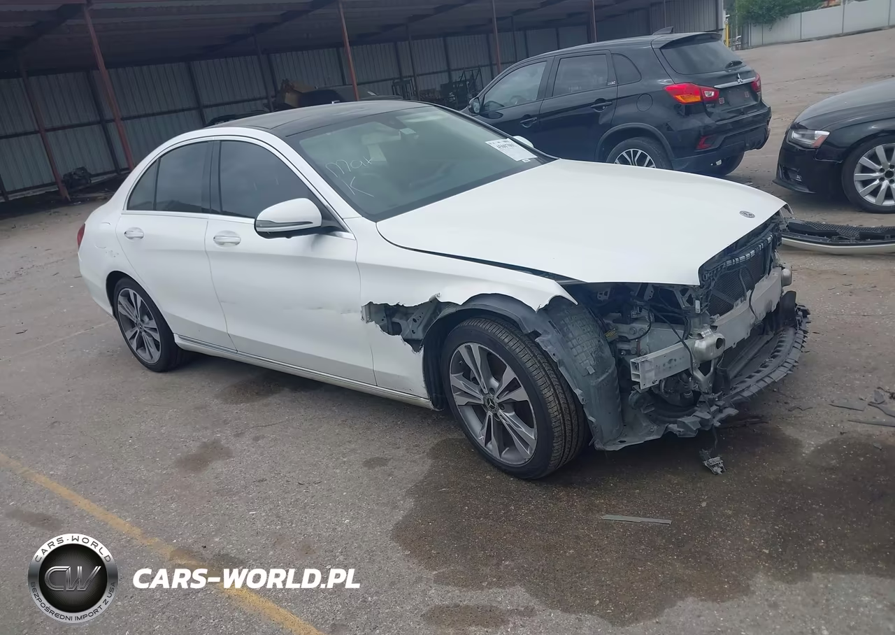2020 Mercedes-Benz C 300 – zdjęcie 1 z 16