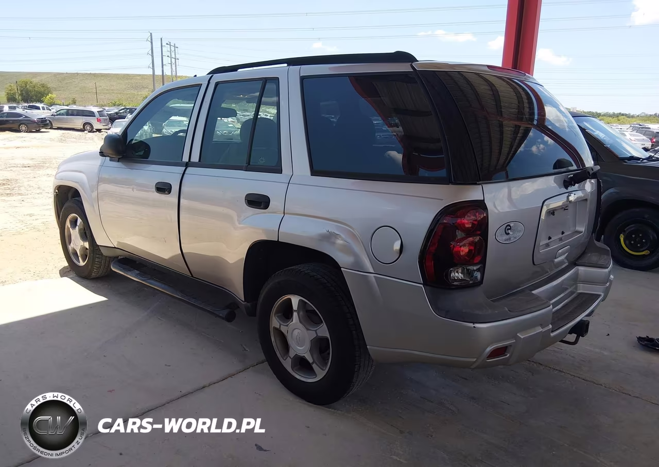 2007 Chevrolet Trailblazer Ls VIN:1GNDS13S272221524 - 3