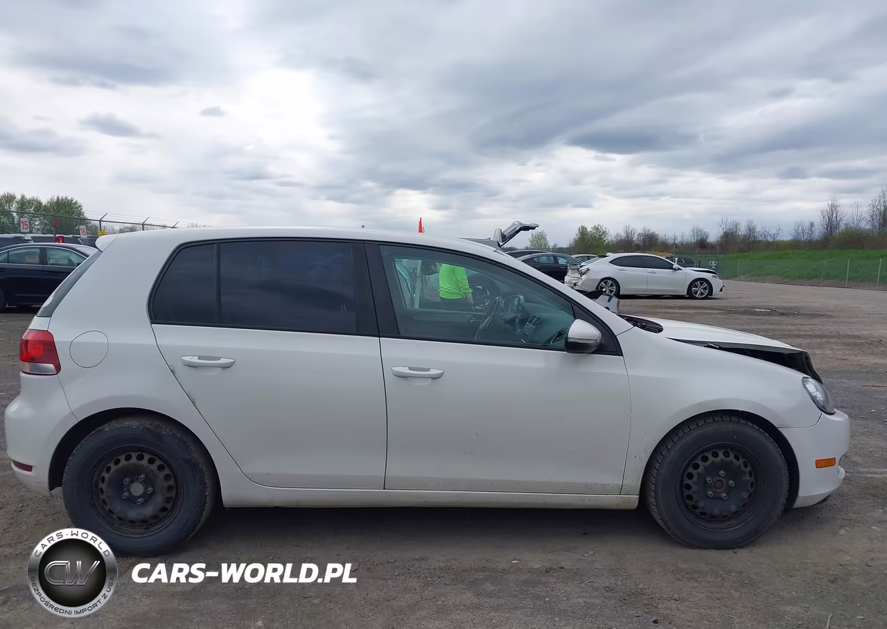 2013 Volkswagen Golf 2.5L 4-Door VIN:WVWDB7AJ6DW041103 - 14