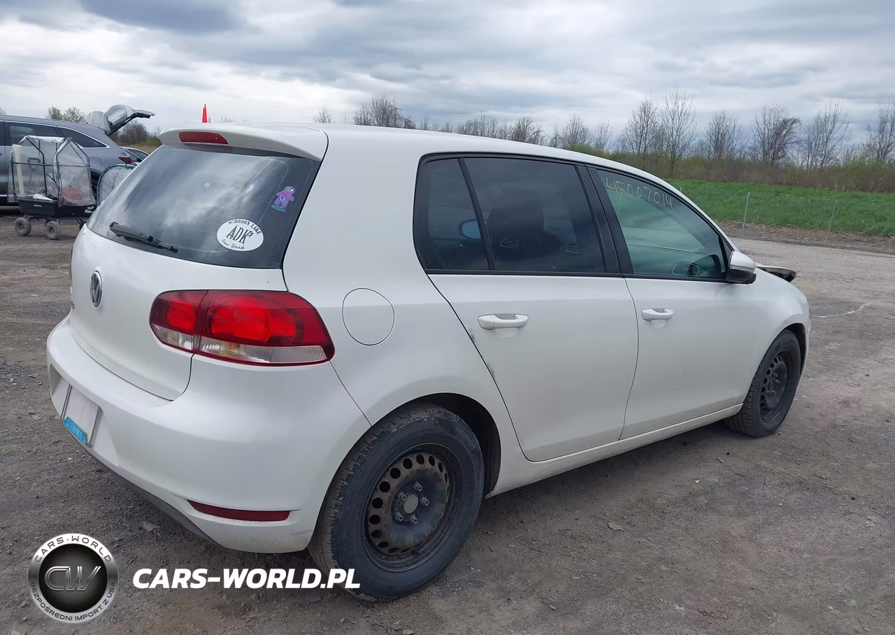 2013 Volkswagen Golf 2.5L 4-Door VIN:WVWDB7AJ6DW041103 - 4