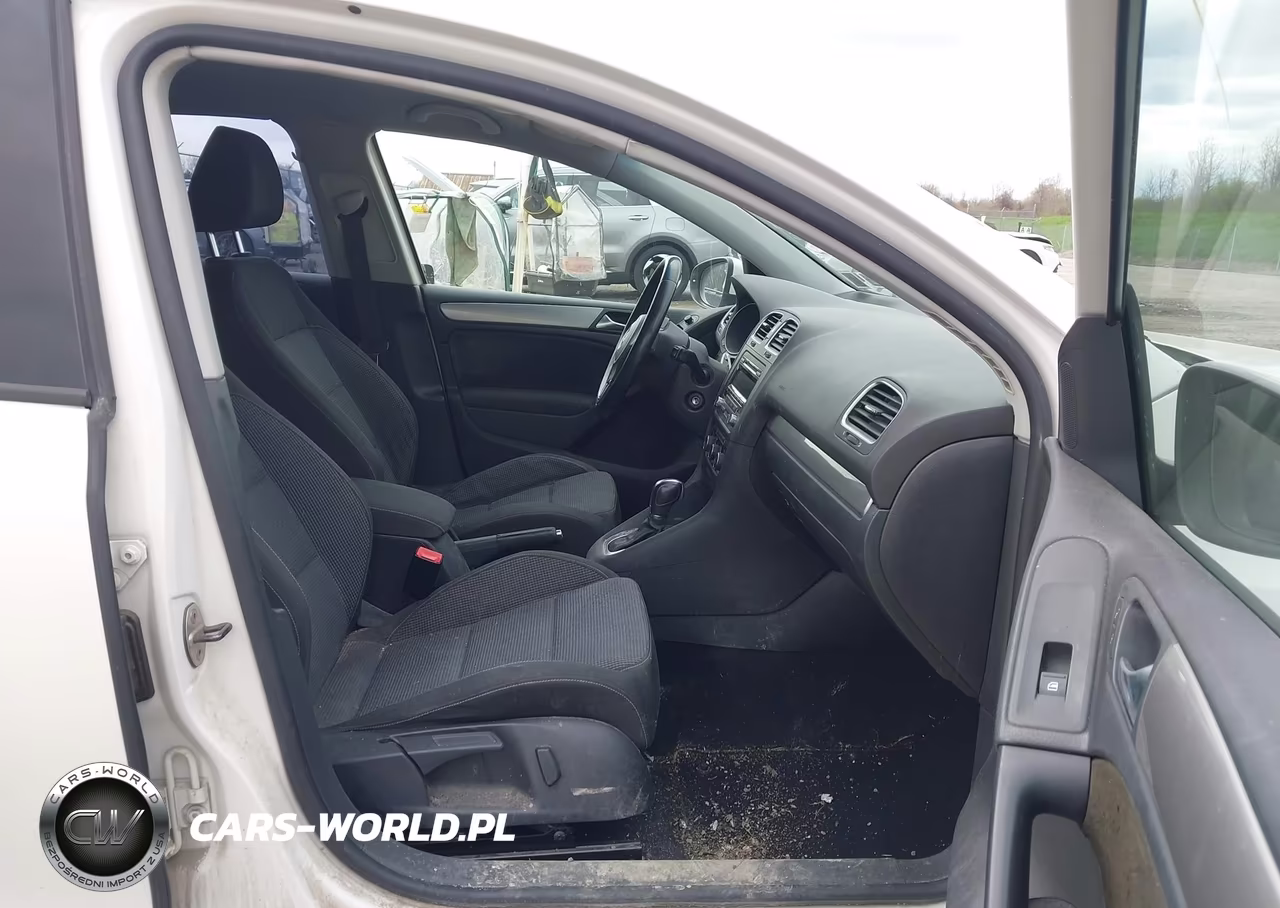2013 Volkswagen Golf 2.5L 4-Door VIN:WVWDB7AJ6DW041103 - 5