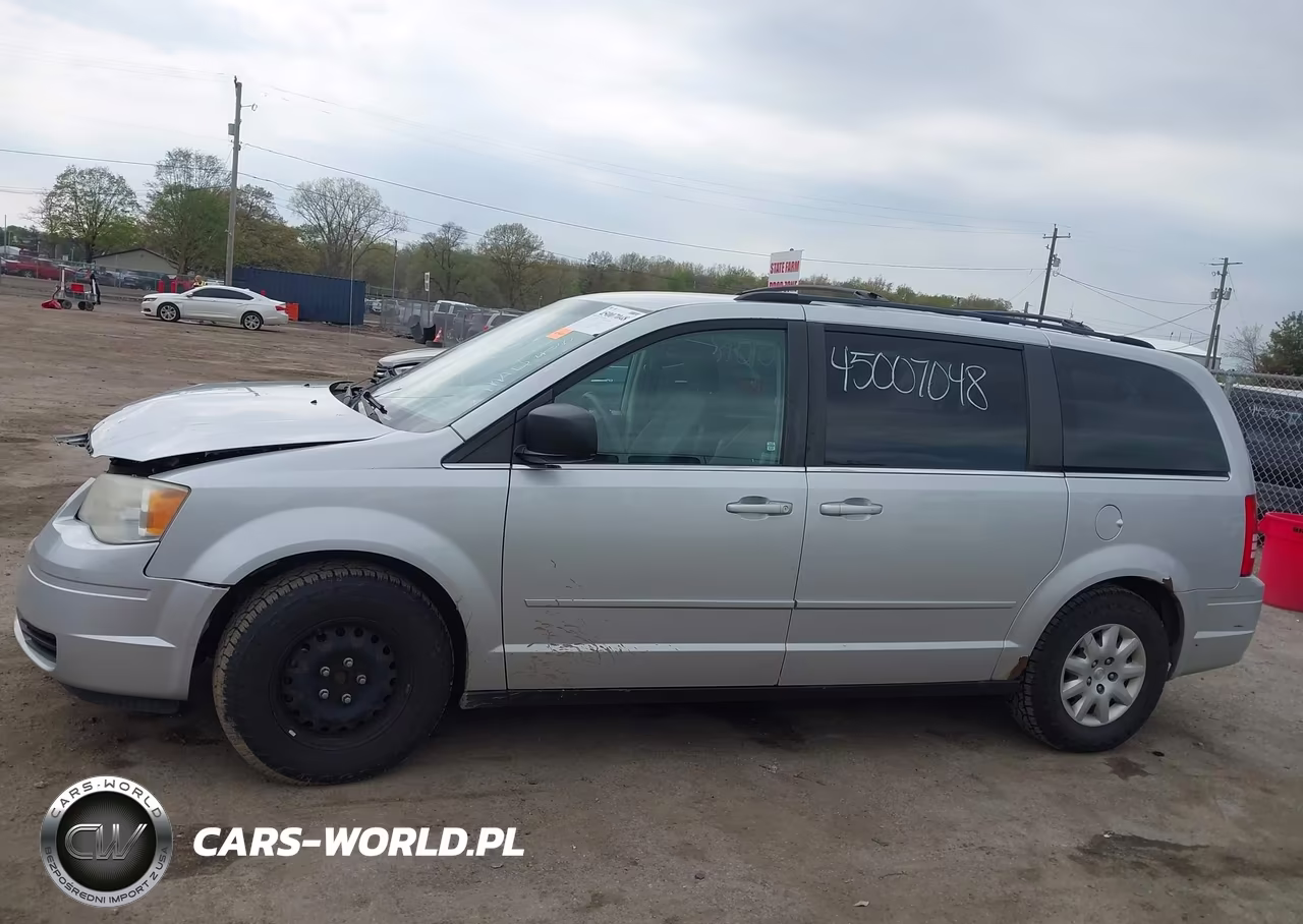2010 Chrysler Town & Country Lx VIN:2A4RR4DE4AR109900 - 14