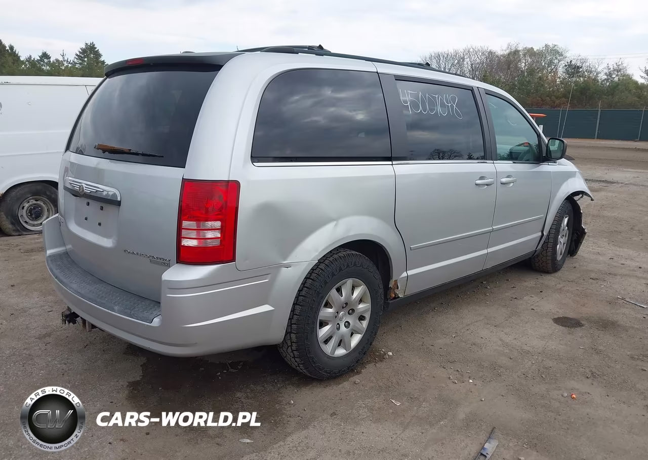 2010 Chrysler Town & Country Lx VIN:2A4RR4DE4AR109900 - 4
