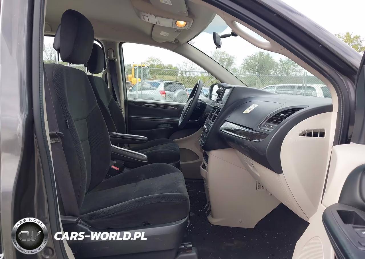 2016 Dodge Grand Caravan American Value Pkg VIN:2C4RDGBG2GR256560 - 5