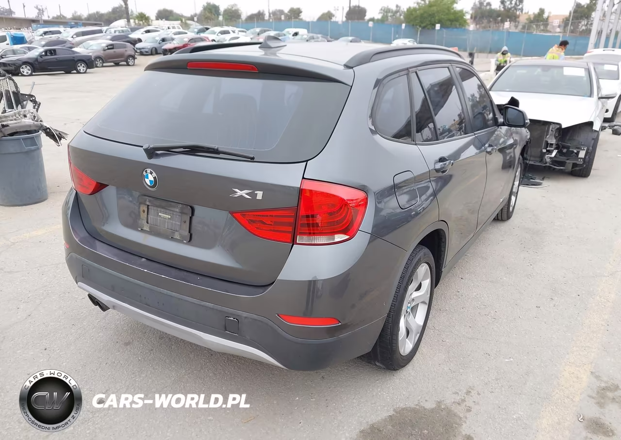 2015 BMW X1 Sdrive28I VIN:WBAVM1C56FV318933 - 4