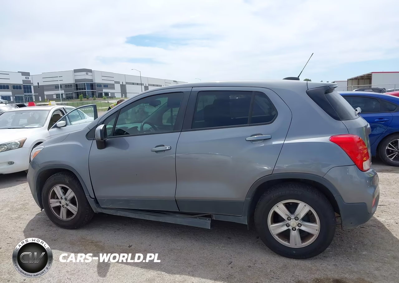 2020 Chevrolet Trax Fwd Ls VIN:3GNCJKSB9LL263199 - 14