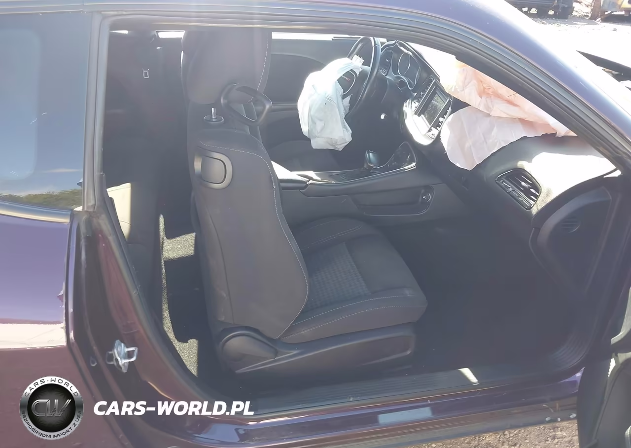 2020 Dodge Challenger Sxt VIN:2C3CDZAG9LH250844 - 5