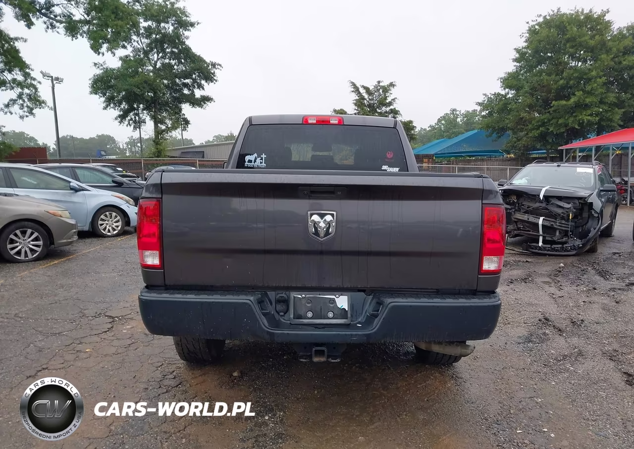 2018 Ram 1500 Tradesman 4X2 6'4 Box VIN:1C6RR6FG9JS339888 - 17