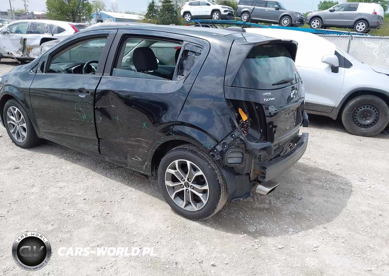 2018 Chevrolet Sonic Lt Auto VIN:1G1JD6SH4J4113547 - 3