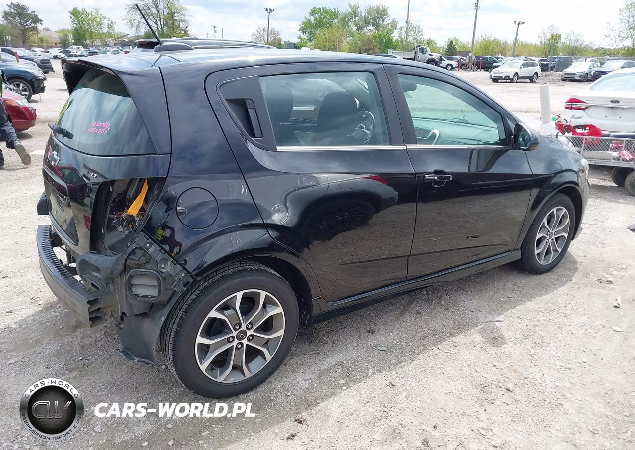 2018 Chevrolet Sonic Lt Auto VIN:1G1JD6SH4J4113547 - 4
