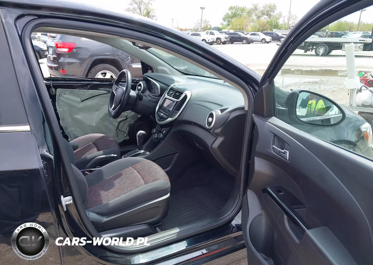 2018 Chevrolet Sonic Lt Auto VIN:1G1JD6SH4J4113547 - 5