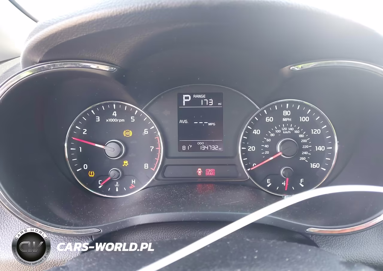 2018 Kia Forte Lx VIN:3KPFK4A74JE177571 - 7