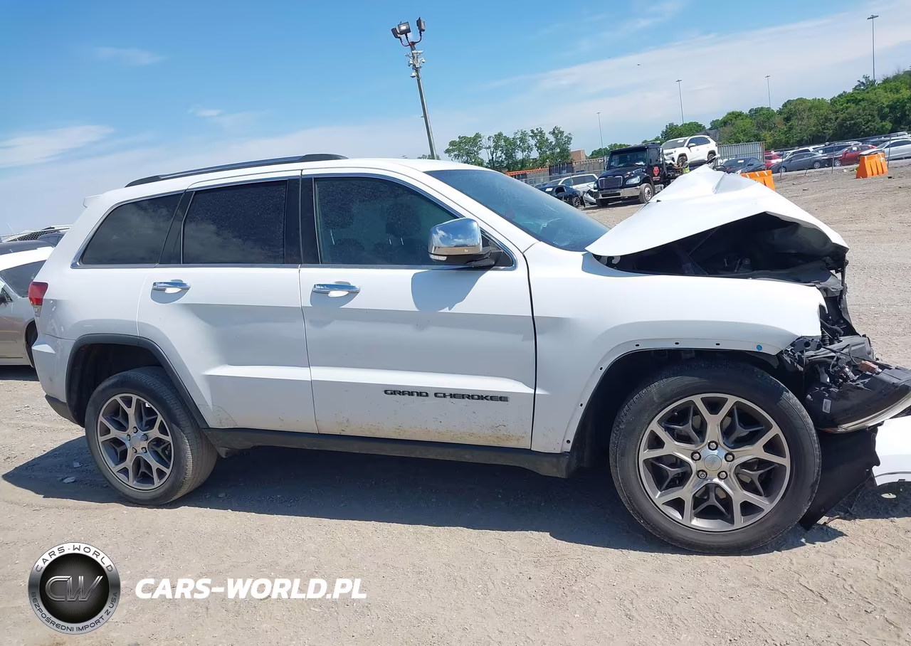 2021 Jeep Grand Cherokee Limited 4X4 VIN:1C4RJFBGXMC569086 - 12