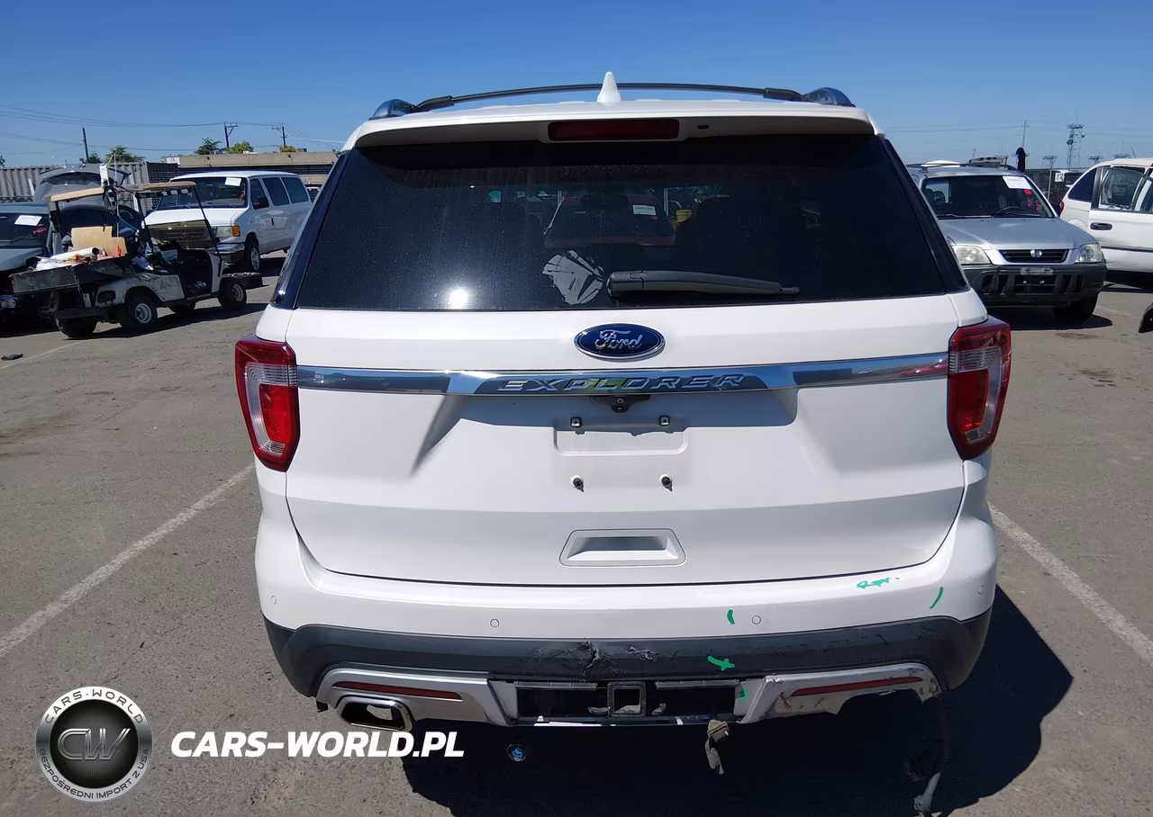 2016 Ford Explorer Platinum VIN:1FM5K8HTXGGB53043 - 16