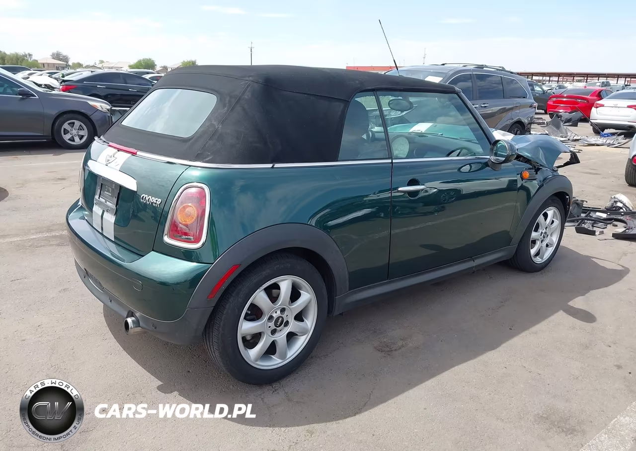 2009 Mini Cooper VIN:WMWMR33569TJ93909 - 4