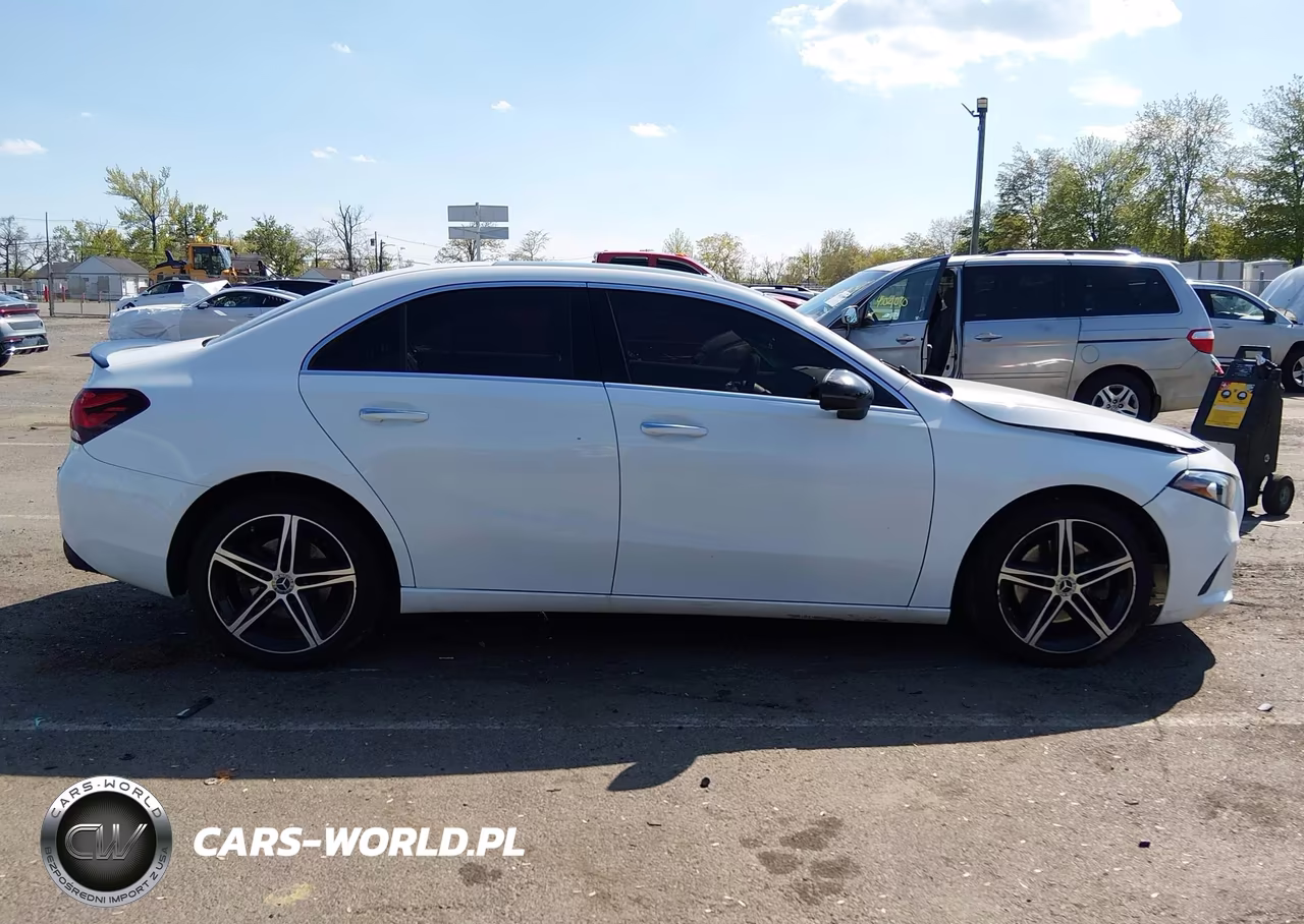 2022 Mercedes-Benz A 220 4Matic VIN:W1K3G4FB6NJ334856 - 13