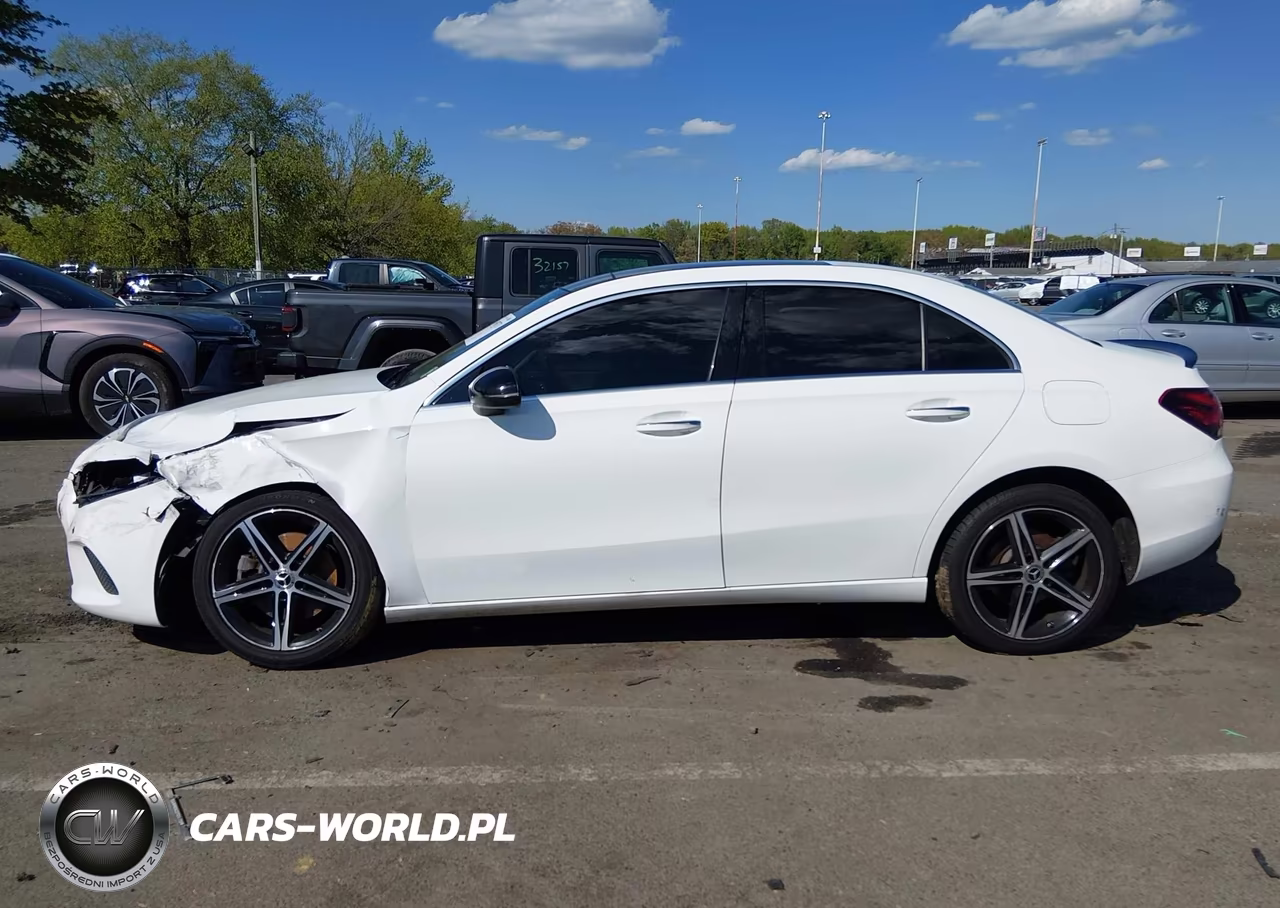2022 Mercedes-Benz A 220 4Matic VIN:W1K3G4FB6NJ334856 - 14