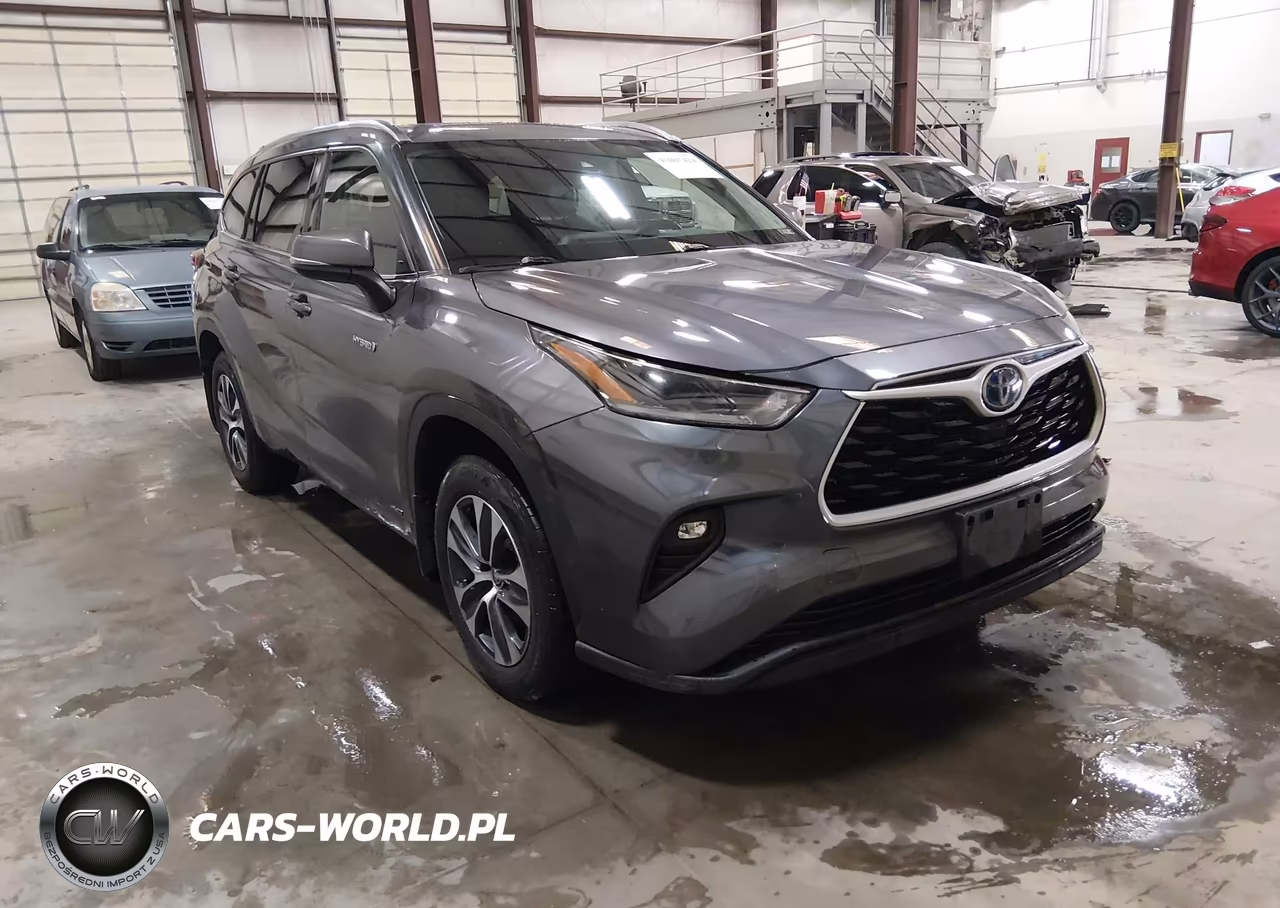 2021 Toyota Highlander Hybrid Xle