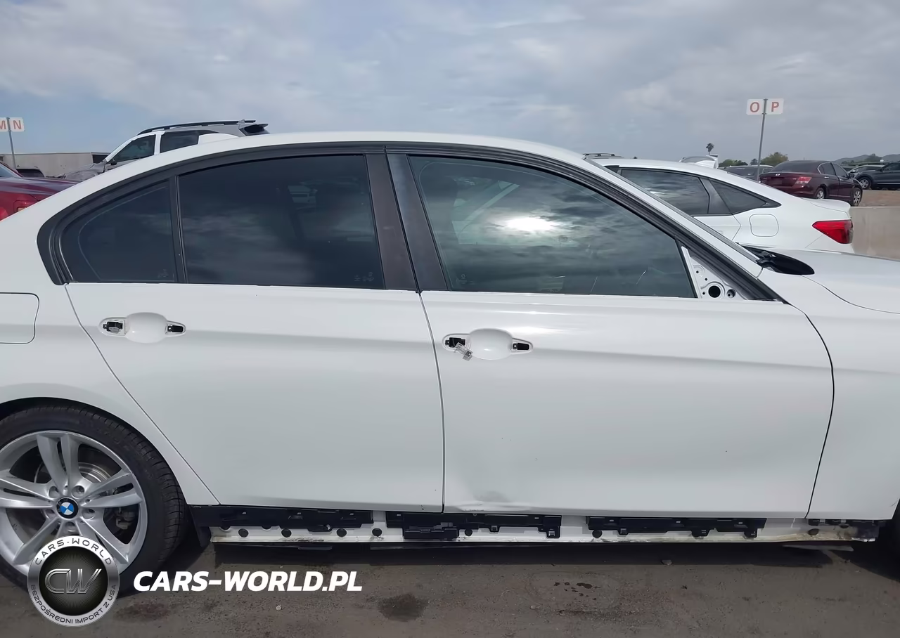 2016 BMW 320I VIN:WBA8E1G50GNU10044 - 14