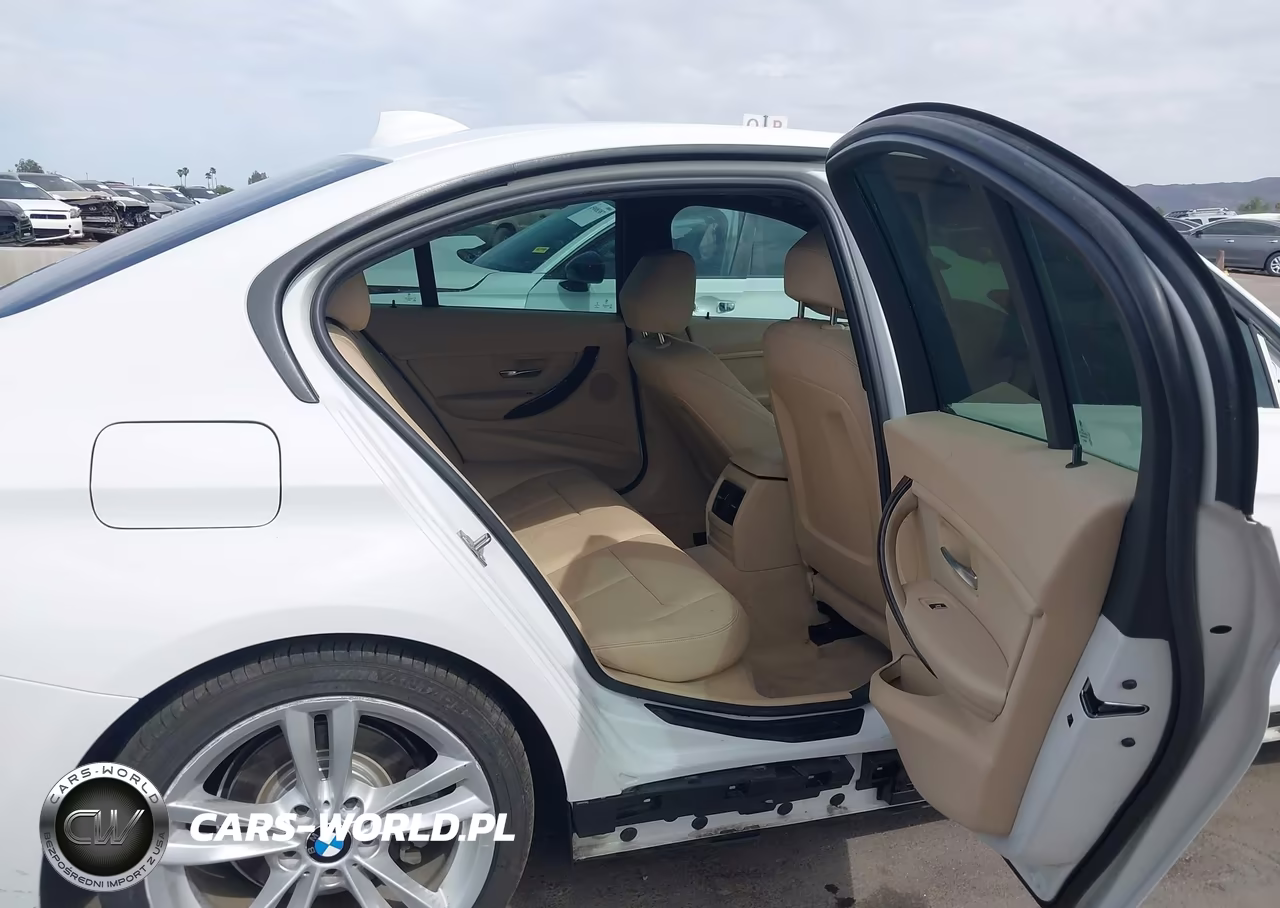 2016 BMW 320I VIN:WBA8E1G50GNU10044 - 8