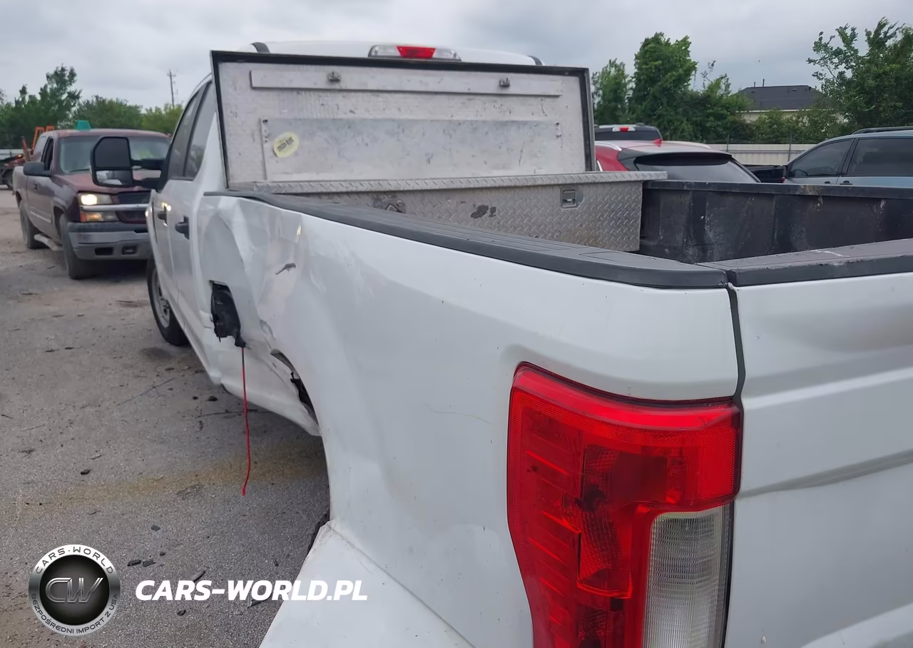 2017 Ford F-250 Xl VIN:1FT7W2A60HEB28040 - 3