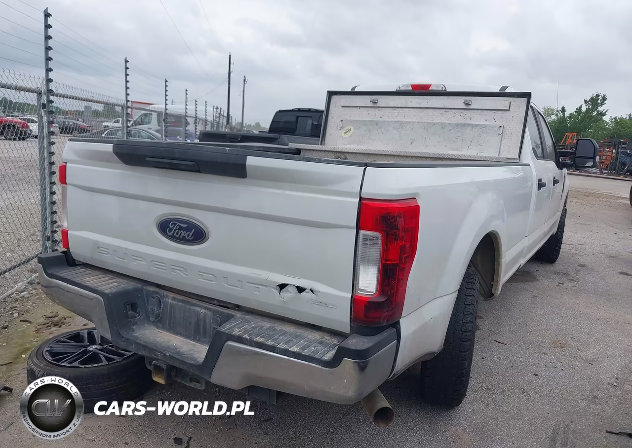 2017 Ford F-250 Xl VIN:1FT7W2A60HEB28040 - 4