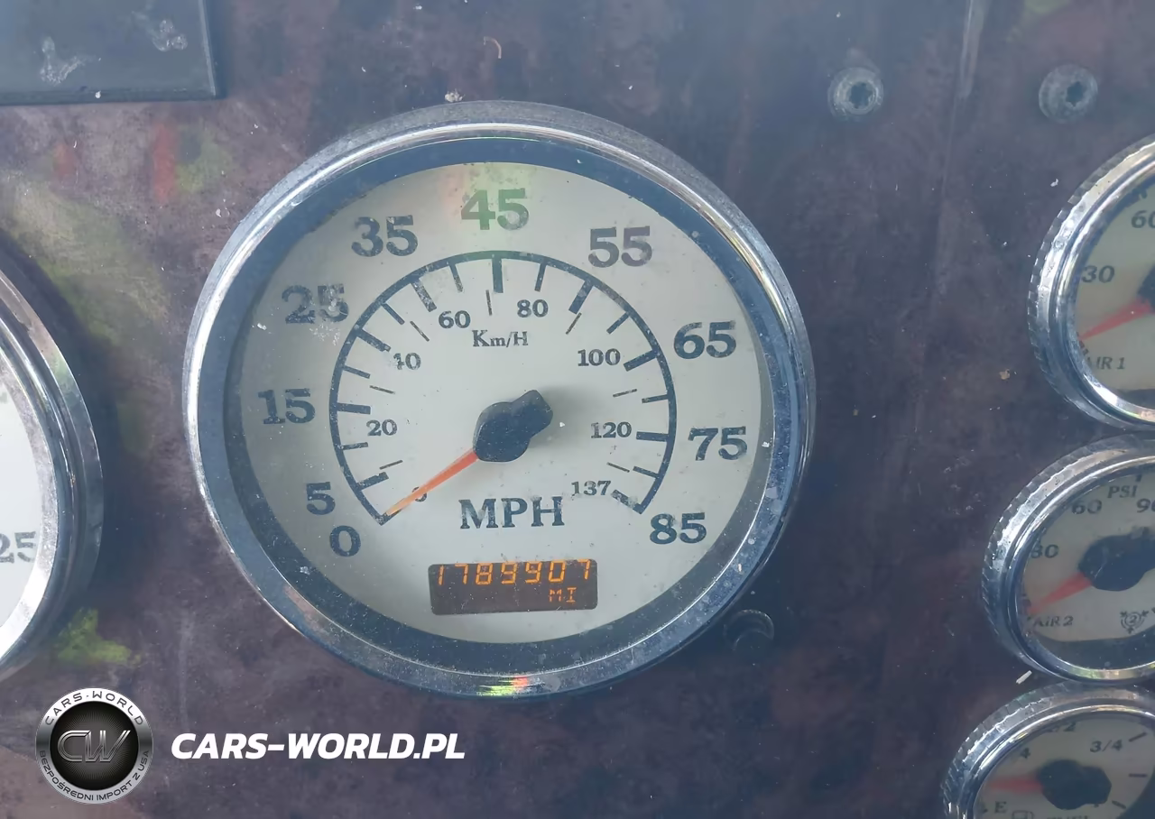 2005 International 9900 9900Ix VIN:2HSCKAPR95C129380 - 5