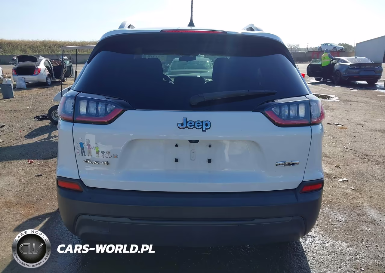 2020 Jeep Cherokee Latitude 4X4 VIN:1C4PJMCB5LD507425 - 17