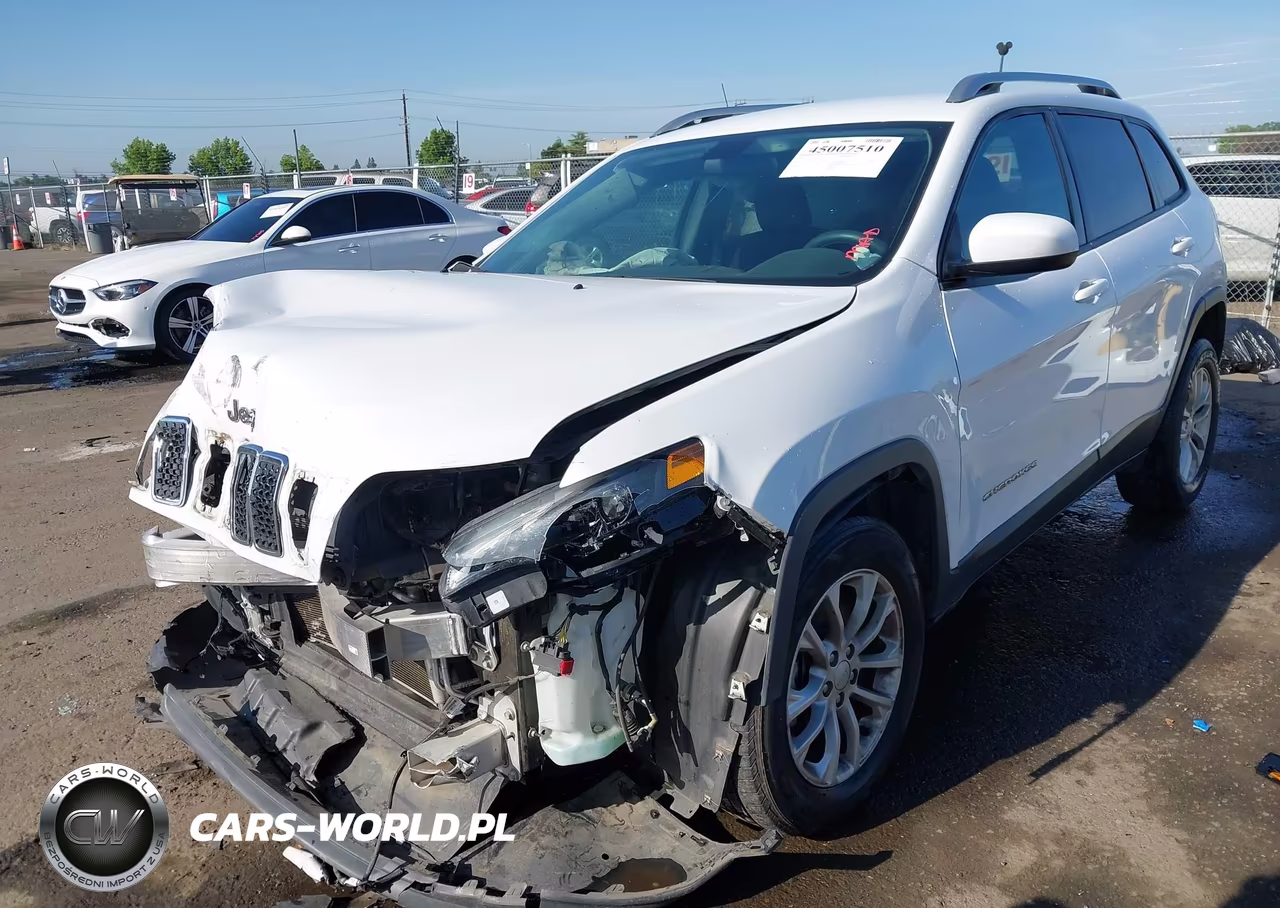 2020 Jeep Cherokee Latitude 4X4 VIN:1C4PJMCB5LD507425 - 6