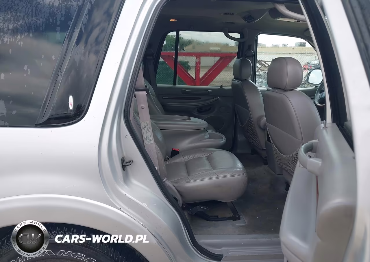 1998 Lincoln Navigator VIN:5LMPU28LXWLJ51442 - 8