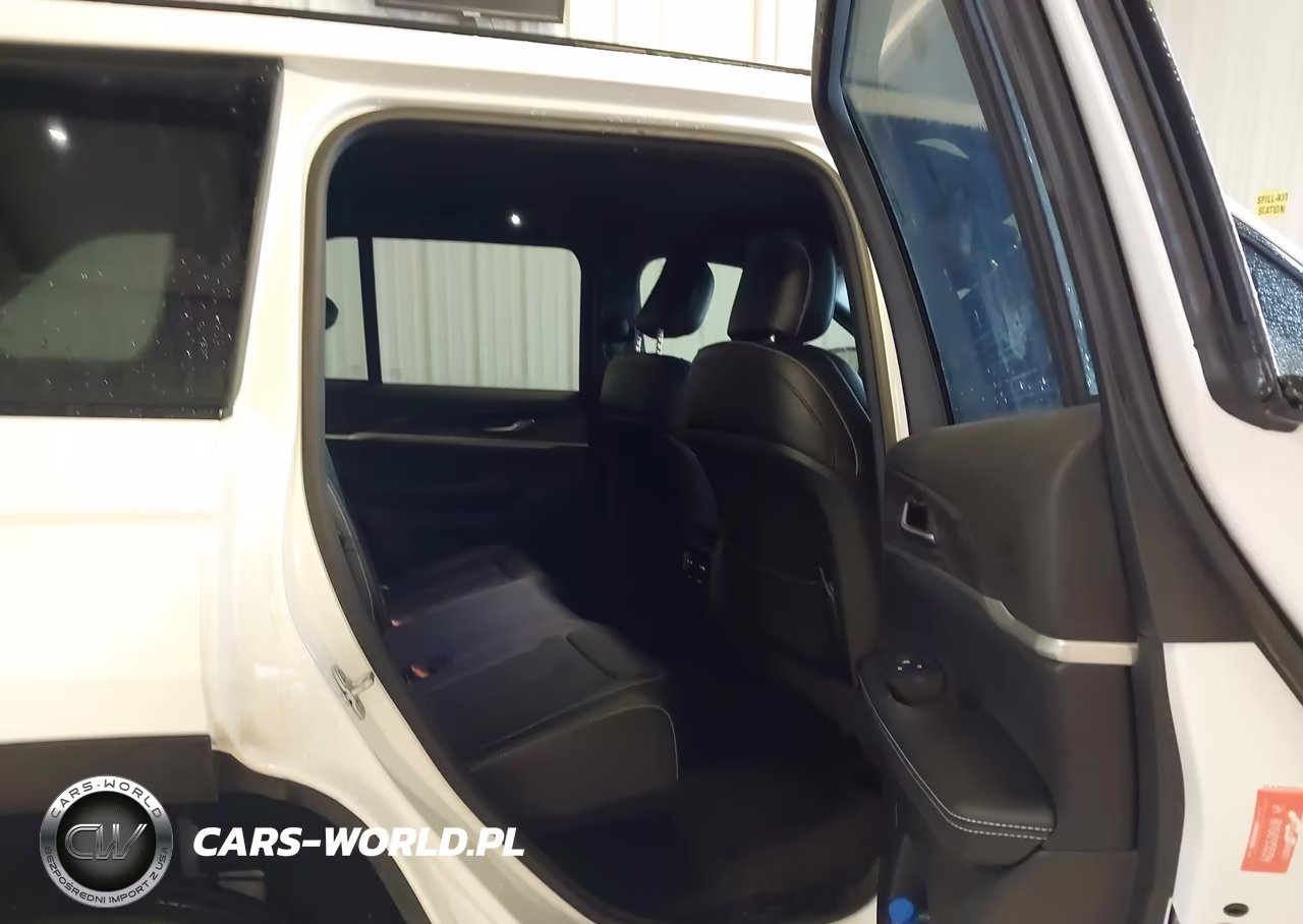 2024 Jeep Grand Cherokee Limited 4X4 VIN:1C4RJHBG4RC128332 - 8